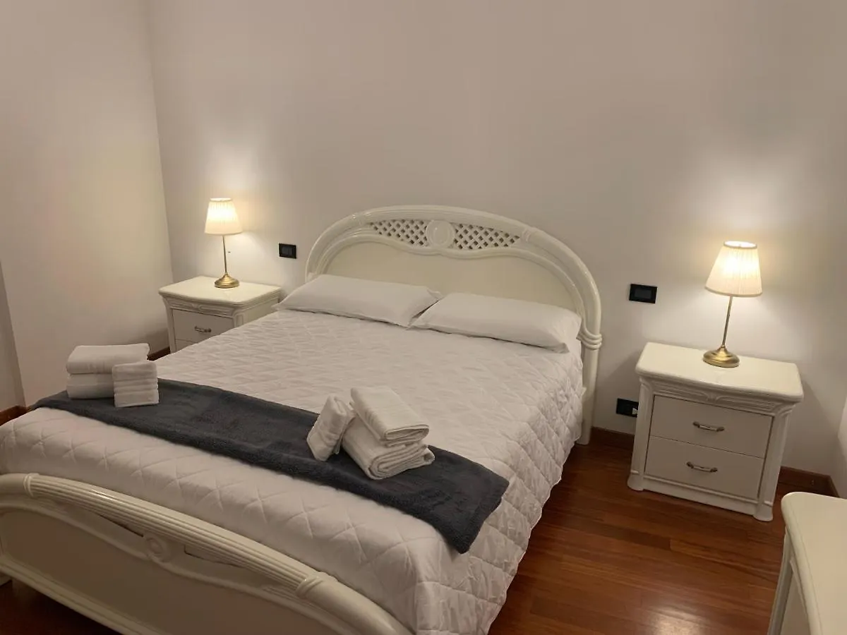 Bed & Breakfast Foresteria La Corte Castrezatto