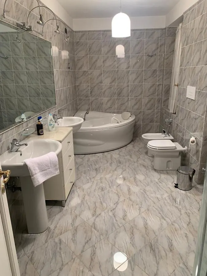 Bed & Breakfast Foresteria La Corte Castrezatto